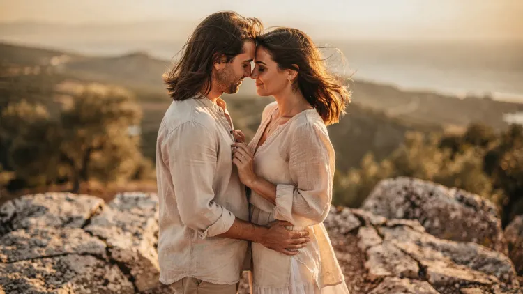 Mountain Elopement: Vows Above the Noise, Wind in Your Hair 