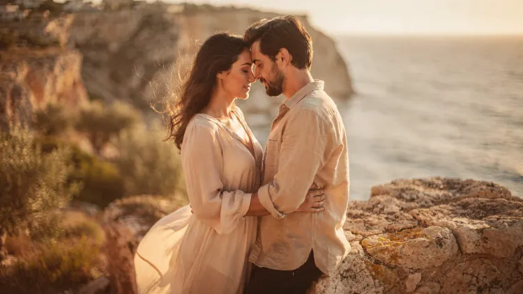 Elopement Photographer Sierra Helada: Cliffs and Wind 
