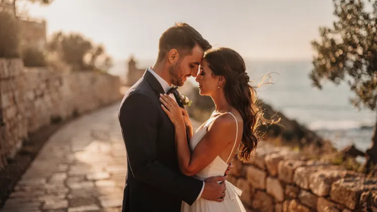 Elope in Barcelona: A Quiet, Cinematic Plan for Just You Two 